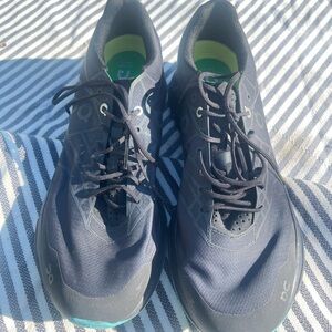 On Cloud Black Athletic Running Shoes
